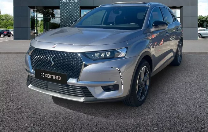 DS DS7 CROSSBACK Hybride E-Tense 300 EAT8 4x4 Rivoli extérieur trois quart avant gauche 946411