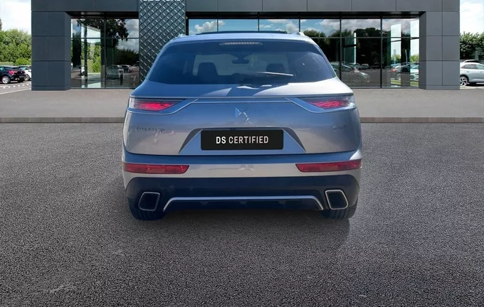 DS DS7 CROSSBACK Hybride E-Tense 300 EAT8 4x4 Rivoli extérieur trois quart arrière droit 946411