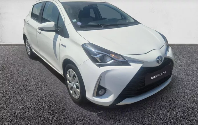 TOYOTA YARIS Hybride Pro 100h France Business extérieur trois quart avant droit 1103599