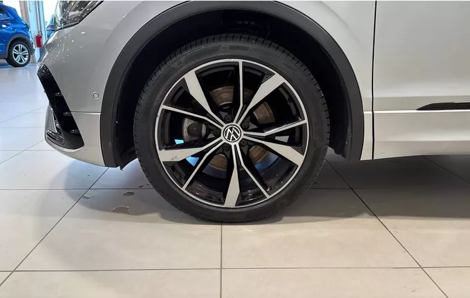 VOLKSWAGEN TIGUAN 1.4 eHybrid 245ch DSG6 R-Line photo 12 2131448