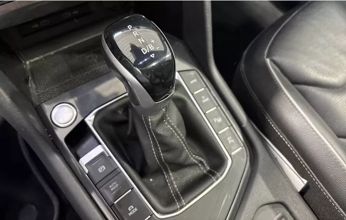 VOLKSWAGEN TIGUAN 1.4 eHybrid 245ch DSG6 R-Line photo 16 2131448