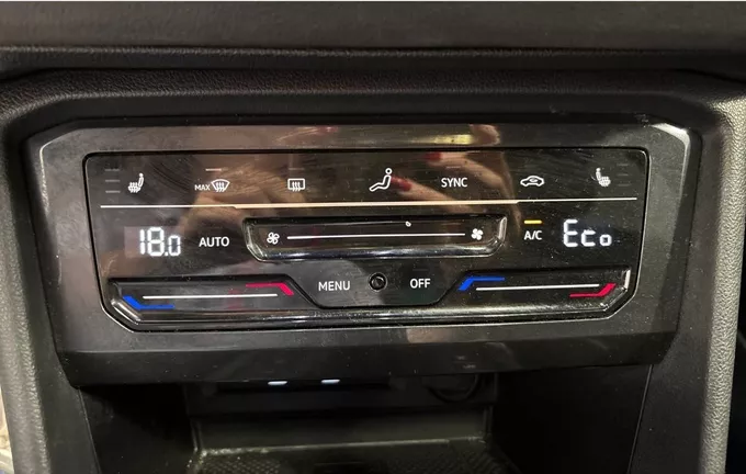 VOLKSWAGEN TIGUAN 1.4 eHybrid 245ch DSG6 R-Line photo 18 2131448