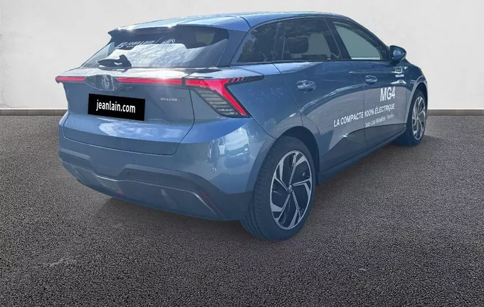 MG MG4 EV 64kWh - 140 kW Premium extérieur trois quart arrière droit 7868