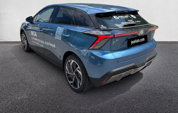 MG MG4 EV 64kWh - 140 kW Premium extérieur trois quart arrière gauche 7868