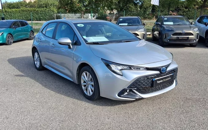 TOYOTA COROLLA HYBRIDE 140ch Dynamic extérieur trois quart avant droit 1103872