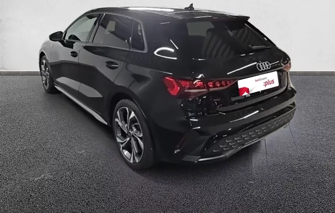 AUDI A3 Sportback TFSI Mild Hybrid 150 S tronic 7 S line extérieur trois quart arrière gauche 2126778