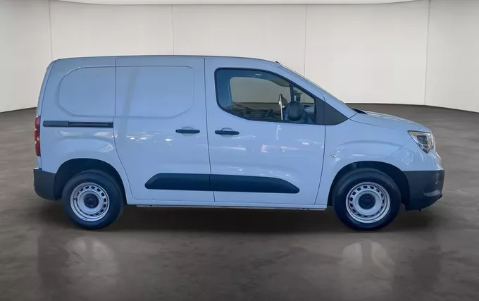 OPEL COMBO CARGO M 600 KG PURETECH 110 S&S BVM6 extérieur côté droit 946427