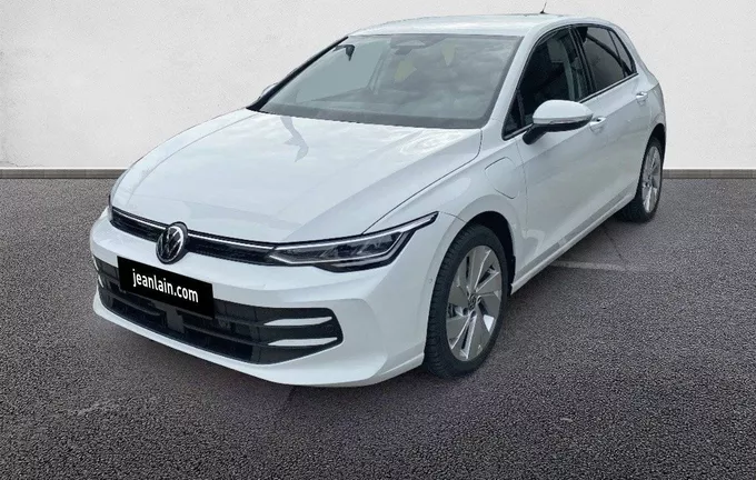 VOLKSWAGEN GOLF 1.5 eHybrid 204 DSG6 VW Edition extérieur trois quart avant gauche 9433