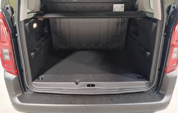CITROEN BERLINGO Taille M BlueHDi 130 S&S EAT8 Max extérieur arrière 945789
