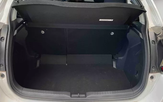 TOYOTA YARIS 70 VVT-i Dynamic Business photo 10 1103860