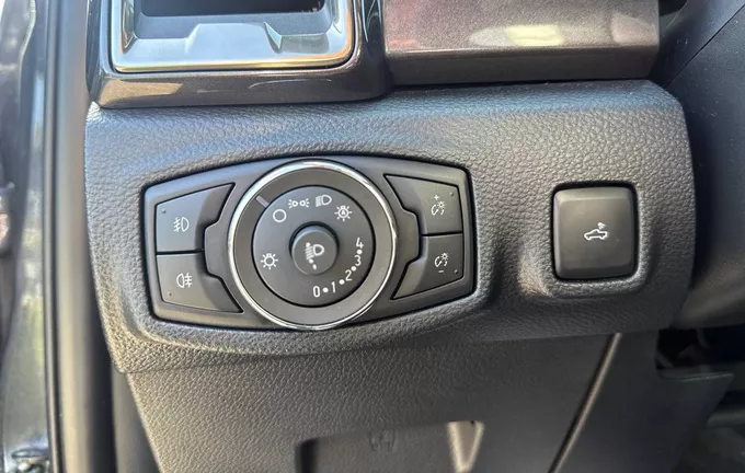 FORD RANGER DOUBLE CABINE 2.0 ECOBLUE 170 S&S XL photo 23 946425