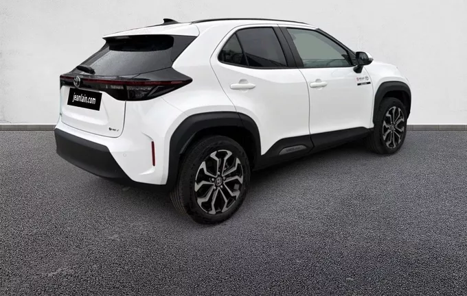 TOYOTA YARIS CROSS Hybride 130h 2WD Design extérieur trois quart arrière droit 149426