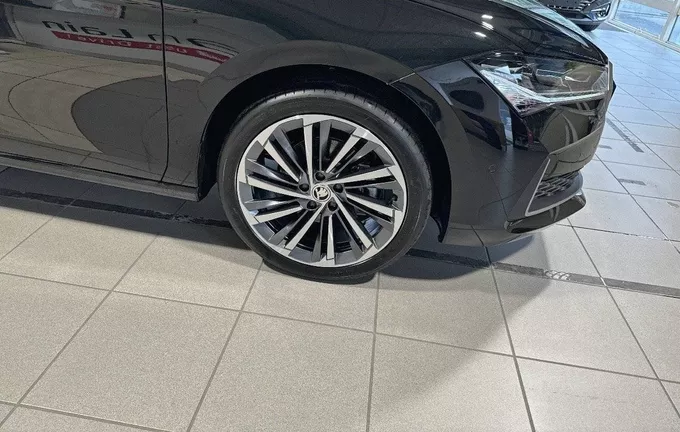 SKODA SUPERB Berline 1.5 TSI mHEV 150 ch ACT DSG7 Laurin & Klement photo 9 9633