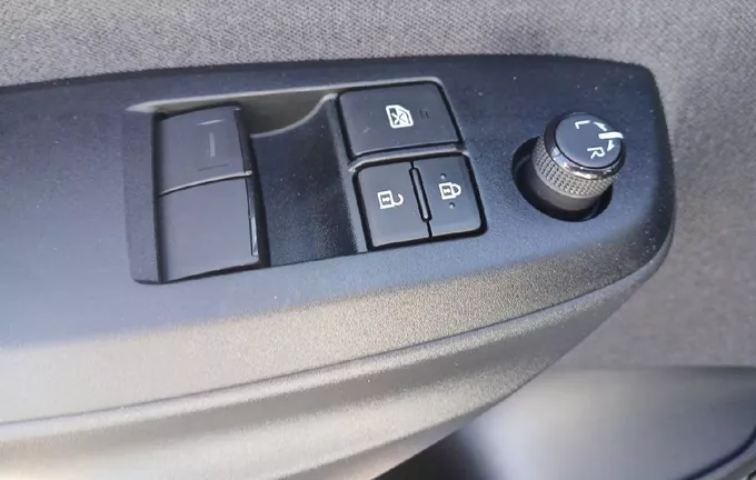 TOYOTA YARIS Hybride 116h France photo 16 1103466