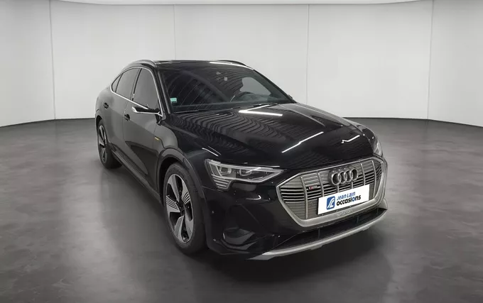 AUDI E-TRON Sportback 55 quattro 408 ch S line extérieur trois quart avant droit 2132664
