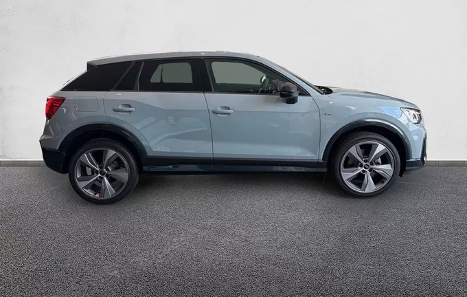 AUDI Q2 35 TFSI 150 S tronic 7 S line Plus extérieur côté droit 9460