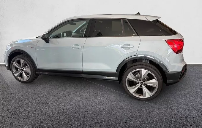 AUDI Q2 35 TFSI 150 S tronic 7 S line Plus extérieur côté gauche 9460