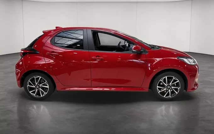 TOYOTA YARIS Hybride 116h Design extérieur côté droit 1104041