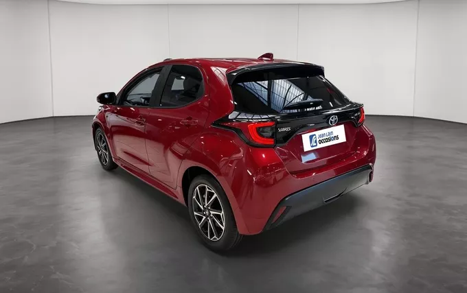 TOYOTA YARIS Hybride 116h Design extérieur trois quart arrière gauche 1104041