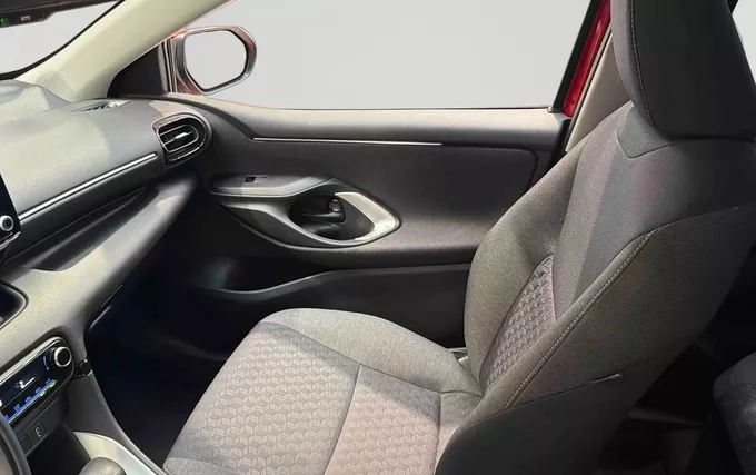 TOYOTA YARIS Hybride 116h Design photo 18 1104041