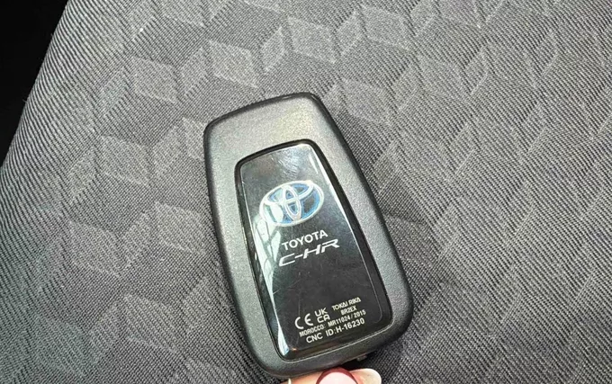 TOYOTA YARIS Hybride 116h Design photo 19 1104041