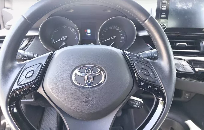 TOYOTA C-HR Hybride 1.8L Dynamic photo 12 1103510