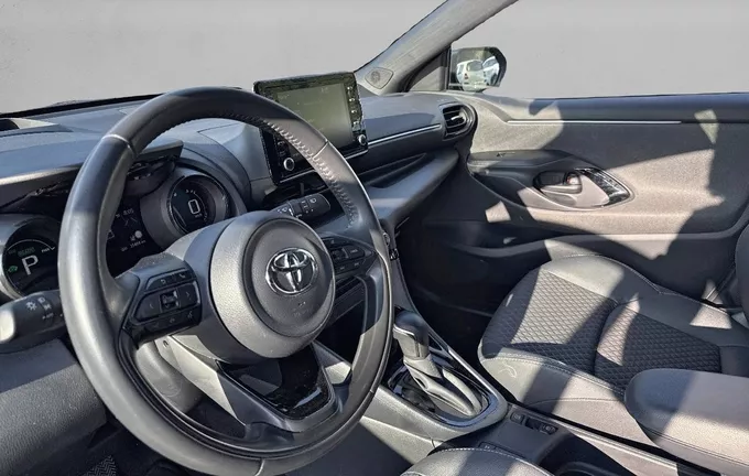 TOYOTA YARIS Hybride 116h Collection photo 11 1103628