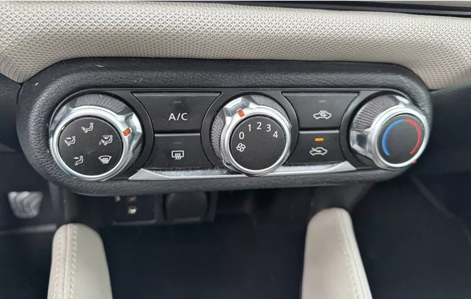 NISSAN MICRA IG-T 90 Business Edition photo 20 212586