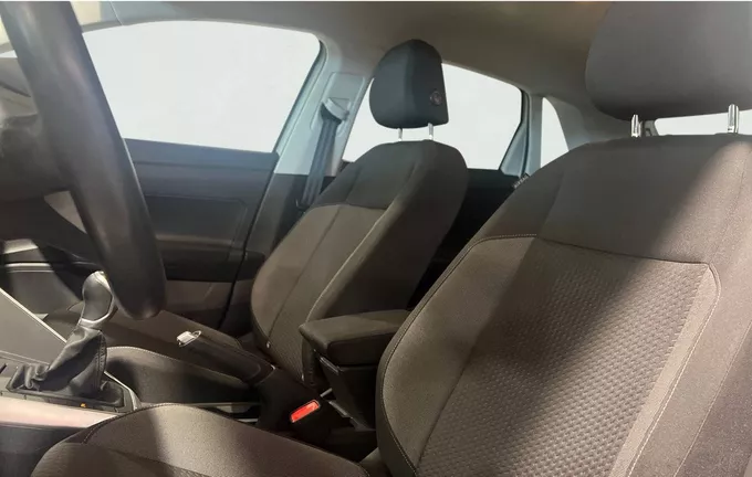 VOLKSWAGEN POLO 1.0 TSI 95 S&S BVM5 VW Edition extérieur trois quart arrière droit 2130903