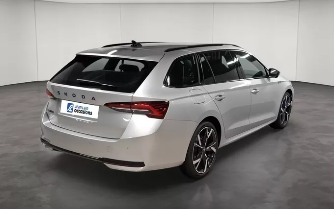 SKODA OCTAVIA Combi 2.0 TDI 150 ch SCR DSG7 Sportline extérieur trois quart arrière droit 2131907