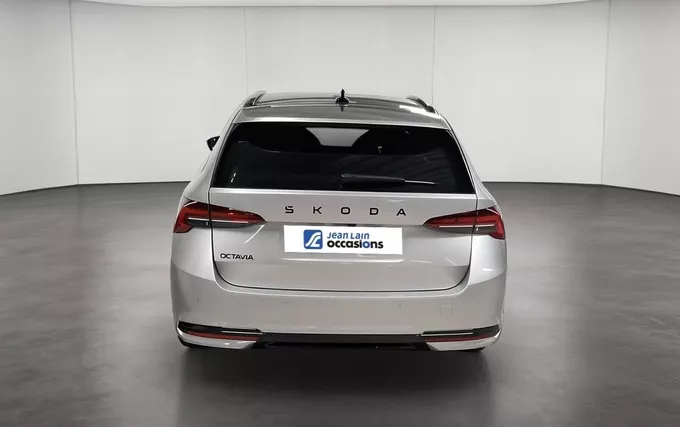 SKODA OCTAVIA Combi 2.0 TDI 150 ch SCR DSG7 Sportline extérieur arrière 2131907