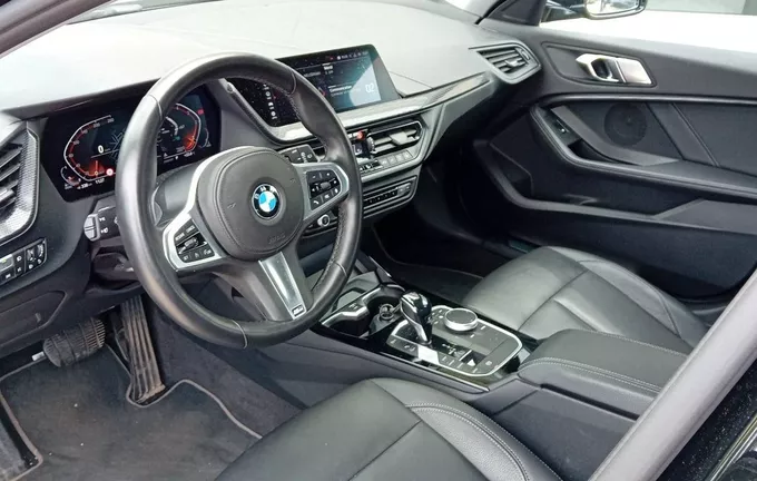 BMW SERIE 1 120d xDrive 190 ch BVA8 Luxury photo 11 560541