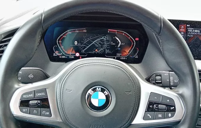 BMW SERIE 1 120d xDrive 190 ch BVA8 Luxury photo 12 560541