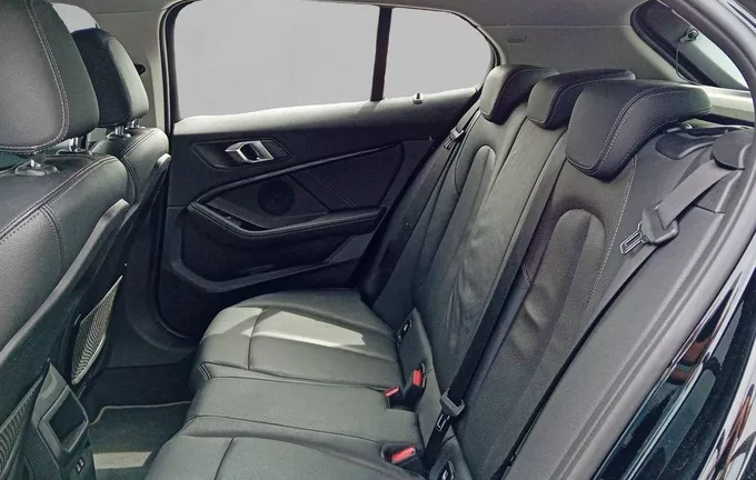 BMW SERIE 1 120d xDrive 190 ch BVA8 Luxury photo 17 560541