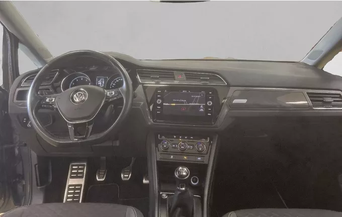 VOLKSWAGEN TOURAN 1.5 TSI EVO 150 7pl Connect extérieur trois quart avant droit 213350