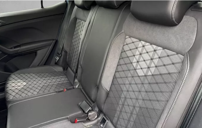 VOLKSWAGEN T-CROSS 1.0 TSI 116 Start/Stop DSG7 R-Line Edition extérieur arrière 2126964