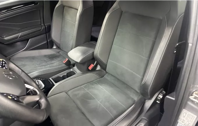 VOLKSWAGEN T-ROC 1.5 TSI EVO 150 Start/Stop DSG7 R-Line extérieur trois quart arrière droit 2128760