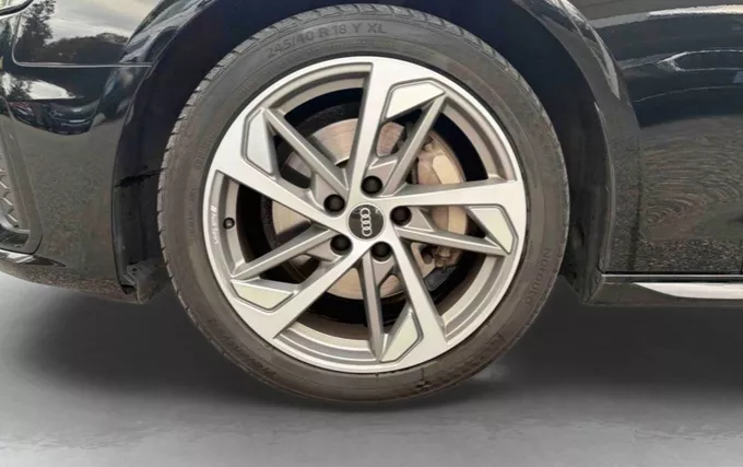 AUDI A4 Avant 40 TDI 204 S tronic 7 Quattro S line photo 9 3014647