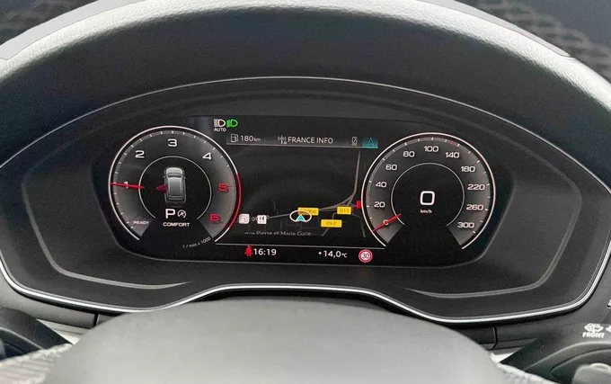 AUDI A4 Avant 40 TDI 204 S tronic 7 Quattro S line photo 13 3014647