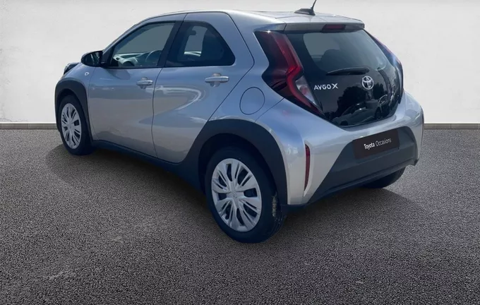 TOYOTA AYGO X 1.0 VVT-i 72 Dynamic extérieur trois quart arrière gauche 1103419