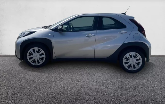 TOYOTA AYGO X 1.0 VVT-i 72 Dynamic extérieur côté gauche 1103419