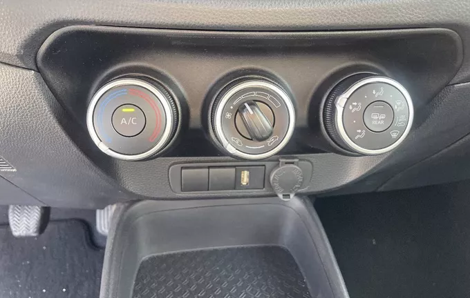TOYOTA AYGO X 1.0 VVT-i 72 Dynamic photo 14 1103419