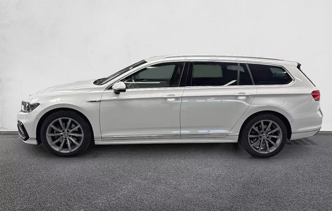 VOLKSWAGEN PASSAT SW 2.0 TDI EVO SCR 150 DSG7 R-Line extérieur côté gauche 213509