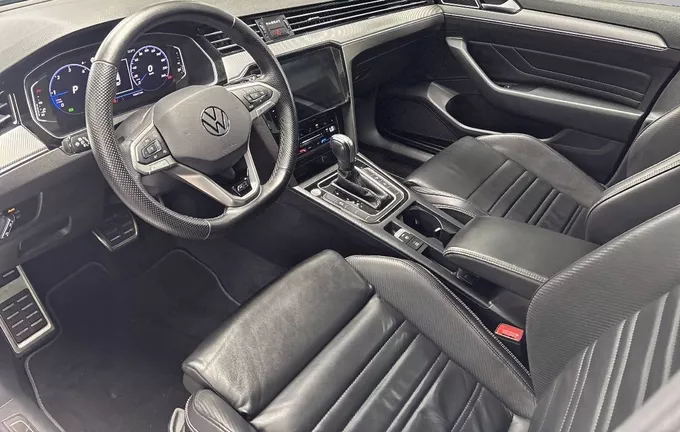 VOLKSWAGEN PASSAT SW 2.0 TDI EVO SCR 150 DSG7 R-Line photo 11 213509