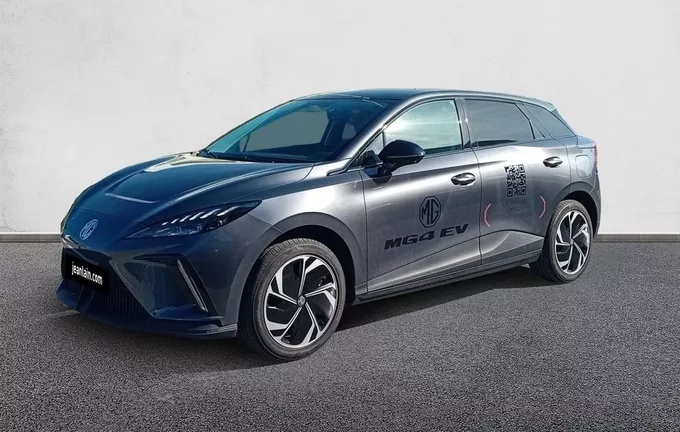 MG MG4 EV 77kWh - 180 kW Premium extérieur trois quart avant gauche 9916