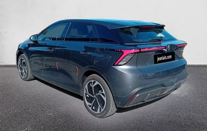 MG MG4 EV 77kWh - 180 kW Premium extérieur trois quart arrière gauche 9916