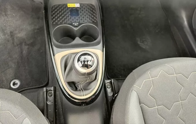 TOYOTA AYGO X 1.0 VVT-i 72 Collection photo 13 1103903