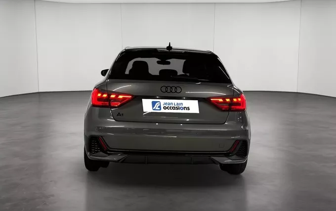 AUDI A1 Sportback 30 TFSI 116 ch S tronic 7 S Line extérieur arrière 2132484