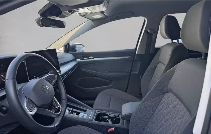 VOLKSWAGEN GOLF 2.0 TDI 150 DSG7 VW Edition extérieur trois quart arrière droit 2130851