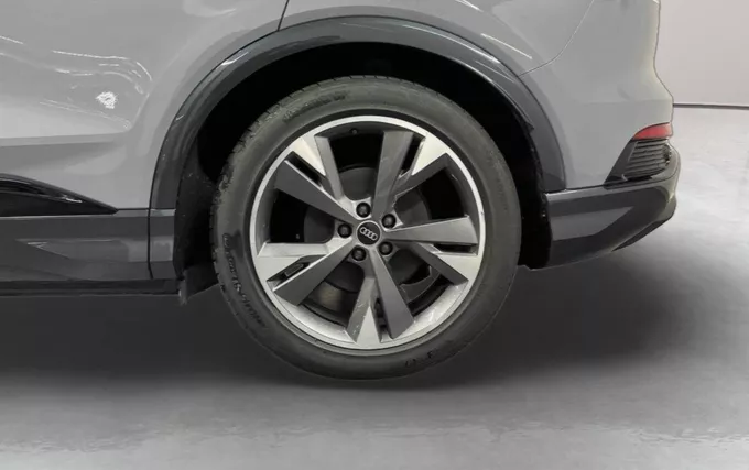 AUDI Q4 E-TRON 45 285 ch 82 kWh photo 9 2133063